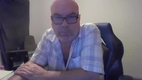Snapshot of junkhp1 chatting on 05-22-26, 08:21 junkhp1 online show from 05-22-26, 08:21