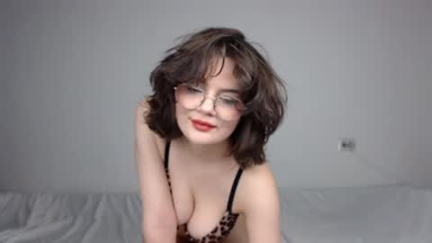 Snapshot of junnewers chatting on 02-21-25, 07:10 JunneWers online show from 02-21-25, 07:10