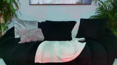 junniormontaner online show from 02-23-25, 05:34