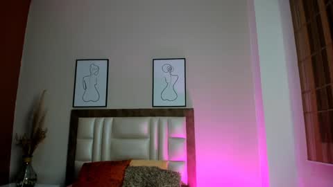 Snapshot of jupiterfoxxxx chatting on 01-10-25, 11:43 Jupiter Fox online show from 01-10-25, 11:43