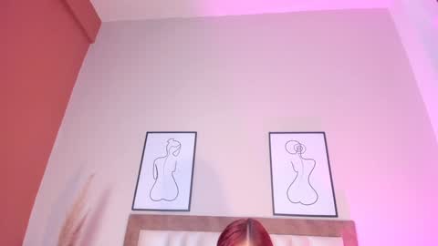 Snapshot of jupiterfoxxxx chatting on 01-10-25, 05:56 Jupiter Fox online show from 01-10-25, 05:56