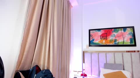 Snapshot of jupiterfoxxxx chatting on 01-22-25, 05:38 Jupiter Fox online show from 01-22-25, 05:38