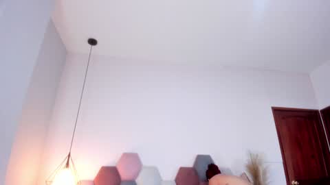 Snapshot of jupiterfoxxxx chatting on 01-31-25, 09:05 Jupiter Fox online show from 01-31-25, 09:05