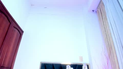 Snapshot of jupiterfoxxxx chatting on 02-14-26, 01:13 Jupiter Fox online show from 02-14-26, 01:13