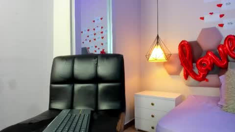 Snapshot of jupiterfoxxxx chatting on 02-15-26, 02:47 Jupiter Fox online show from 02-15-26, 02:47