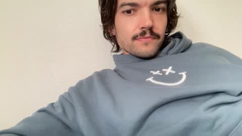 just_a_guy_with_a_big_cock online show from 03-05-26, 01:40