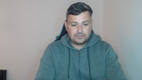 Snapshot of just_a_nice_guy_27 chatting on 05-02-26, 11:26 Alex online show from 05-02-26, 11:26