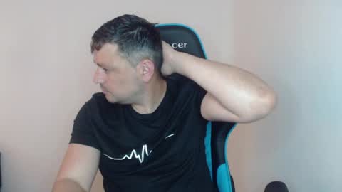 Snapshot of just_a_nice_guy_27 chatting on 05-08-26, 11:26 Alex online show from 05-08-26, 11:26