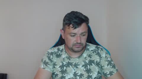 Snapshot of just_a_nice_guy_27 chatting on 05-11-26, 11:38 Alex online show from 05-11-26, 11:38
