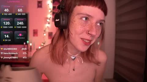 Snapshot of just_busking chatting on 12-02-24, 04:31 Julia online show from 12-02-24, 04:31