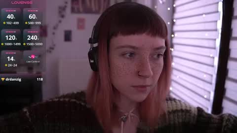 Snapshot of just_busking chatting on 02-09-25, 06:33 Julia online show from 02-09-25, 06:33