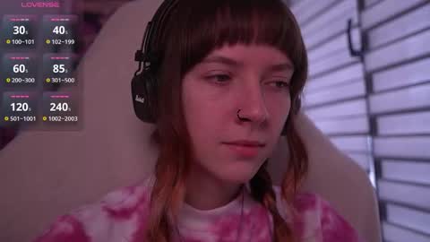 Snapshot of just_busking chatting on 09-12-25, 06:13 Julia online show from 09-12-25, 06:13