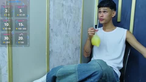 Snapshot of just_d4v7 chatting on 11-23-25, 07:24 JUST online show from 11-23-25, 07:24