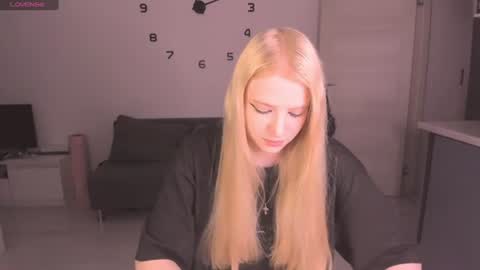 JESSY online show from 06-19-26, 08:12