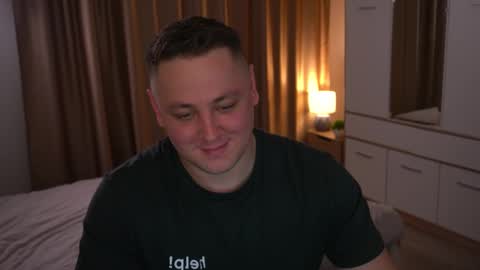 Snapshot of just_top chatting on 11-04-25, 04:28 David online show from 11-04-25, 04:28