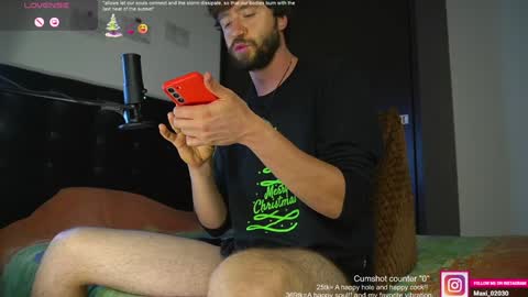 Snapshot of just_your_dreamboy chatting on 01-06-25, 11:42 Maxi online show from 01-06-25, 11:42