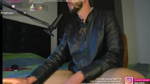 Snapshot of just_your_dreamboy chatting on 02-13-25, 01:08 Maxi online show from 02-13-25, 01:08