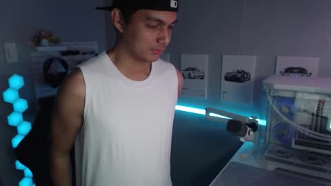 Snapshot of justagamerxxx chatting on 11-18-25, 06:34 Rhys online show from 11-18-25, 06:34