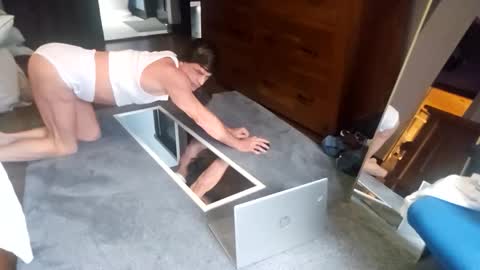 Snapshot of justaskforbiga chatting on 11-24-25, 07:24 Tohiptwoquit online show from 11-24-25, 07:24