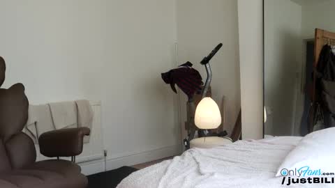 Snapshot of justbecauseiloveit chatting on 09-11-25, 07:41 Billie B William online show from 09-11-25, 07:41