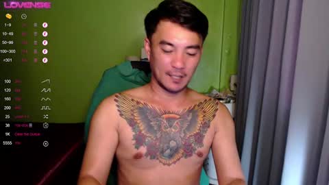 Snapshot of justcallmekarl chatting on 01-03-25, 05:17 Karl online show from 01-03-25, 05:17