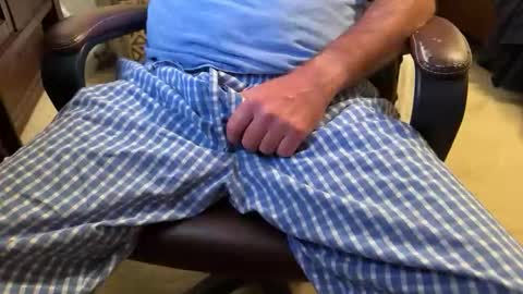 Snapshot of justcammin76 chatting on 11-07-25, 12:32 justcammin76 online show from 11-07-25, 12:32