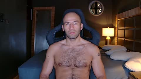 Justin online show from 02-04-25, 12:22