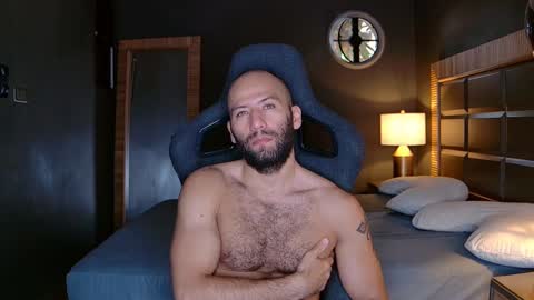 Justin online show from 02-24-25, 01:31