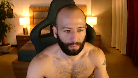 Snapshot of justin_hton chatting on 07-18-26, 02:05 Justin online show from 07-18-26, 02:05
