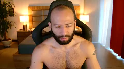Snapshot of justin_hton chatting on 07-19-26, 02:32 Justin online show from 07-19-26, 02:32