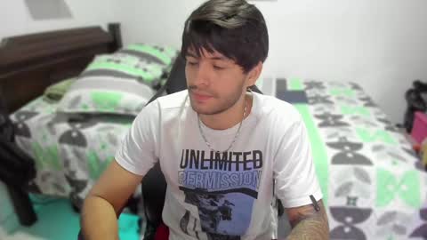 Snapshot of justin_stark1 chatting on 01-23-25, 01:08 Diego online show from 01-23-25, 01:08