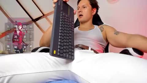 Snapshot of justin_valverde chatting on 05-06-26, 07:52 Justin online show from 05-06-26, 07:52