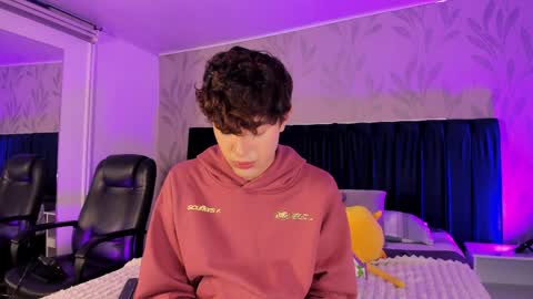 Justin online show from 04-05-26, 12:52