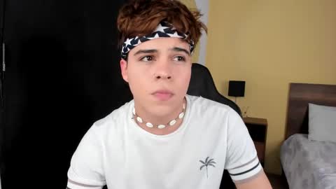 Snapshot of justinbiler chatting on 12-20-24, 07:44 Justin online show from 12-20-24, 07:44