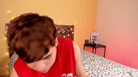 Snapshot of justinbiler chatting on 12-24-24, 02:01 Justin online show from 12-24-24, 02:01