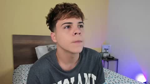 Snapshot of justinbiler chatting on 01-06-25, 12:35 Justin online show from 01-06-25, 12:35