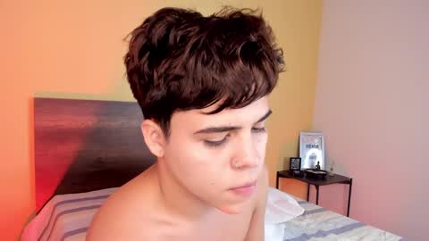 Snapshot of justinbiler chatting on 01-26-25, 03:36 Justin online show from 01-26-25, 03:36