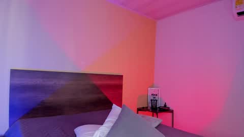 Snapshot of justinbiler chatting on 01-30-25, 03:40 Justin online show from 01-30-25, 03:40