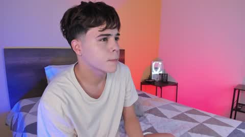 Snapshot of justinbiler chatting on 02-04-25, 12:00 Justin online show from 02-04-25, 12:00