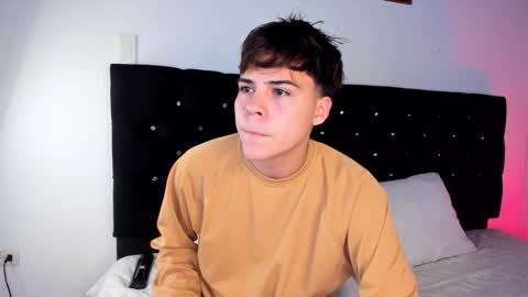 Snapshot of justinbiler chatting on 02-05-25, 12:27 Justin online show from 02-05-25, 12:27