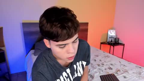 Snapshot of justinbiler chatting on 02-10-25, 12:39 Justin online show from 02-10-25, 12:39