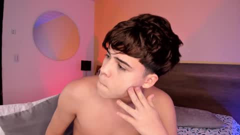 Snapshot of justinbiler chatting on 02-12-25, 03:38 Justin online show from 02-12-25, 03:38