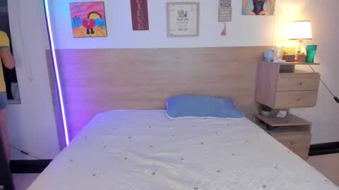 Snapshot of justinbiler chatting on 10-13-25, 11:43 Justin online show from 10-13-25, 11:43