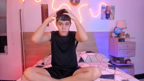 Snapshot of justinbiler chatting on 10-20-25, 12:49 Justin online show from 10-20-25, 12:49