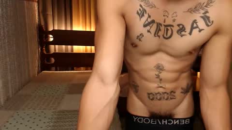 Snapshot of justine_hunk chatting on 01-10-25, 02:23 justine_hunk online show from 01-10-25, 02:23