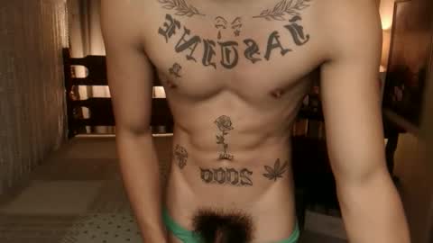 Snapshot of justine_hunk chatting on 09-26-25, 01:15 justine_hunk online show from 09-26-25, 01:15