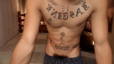 Snapshot of justine_hunk chatting on 10-28-25, 05:04 justine_hunk online show from 10-28-25, 05:04