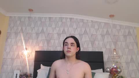 Justine online show from 09-20-25, 04:02