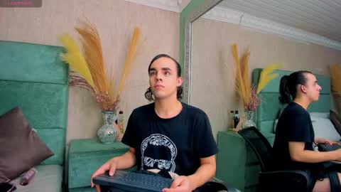 Justine online show from 10-12-25, 08:41