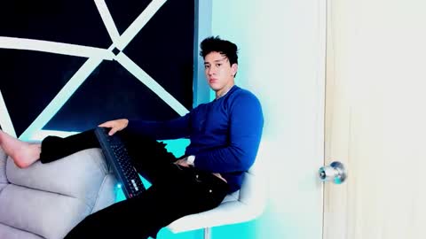 Snapshot of justinfuller_31 chatting on 09-19-25, 07:03 justinfuller_31 online show from 09-19-25, 07:03